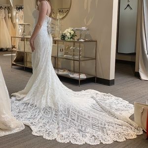 Wedding Dress - Never Worn